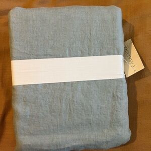 Brand New Queen Casaluna duvet cover set